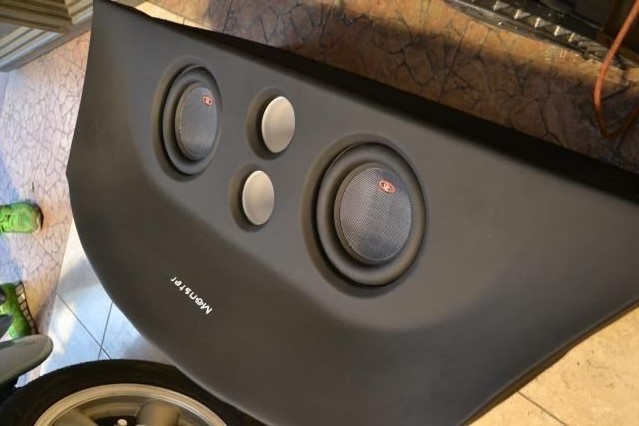 The Rise of Electric Car Soundscapes: Engineering the Future of Silent Roads